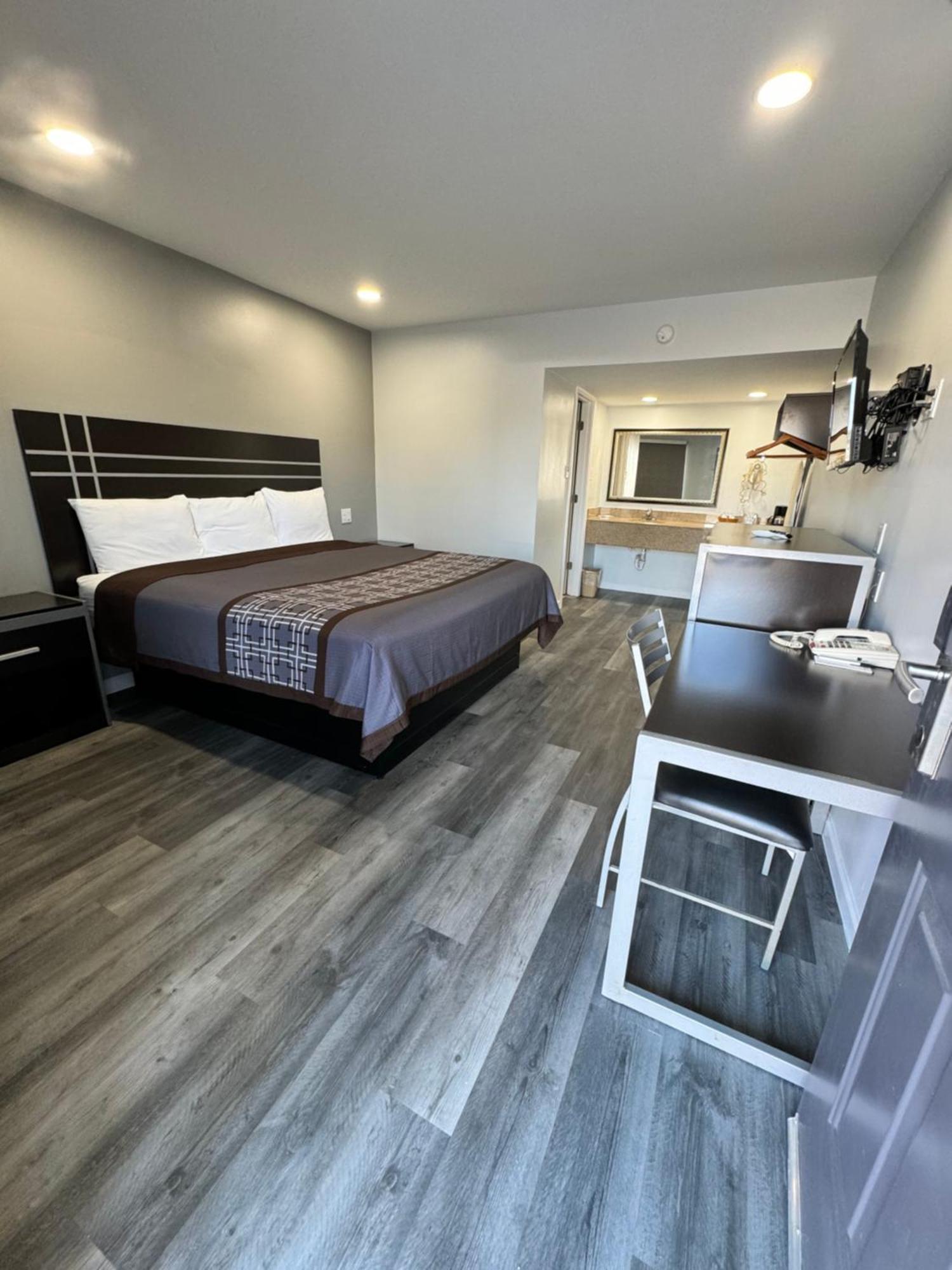 Continental Inn And Suites Nacogdoches Tx Sfa University Downtown Exteriér fotografie
