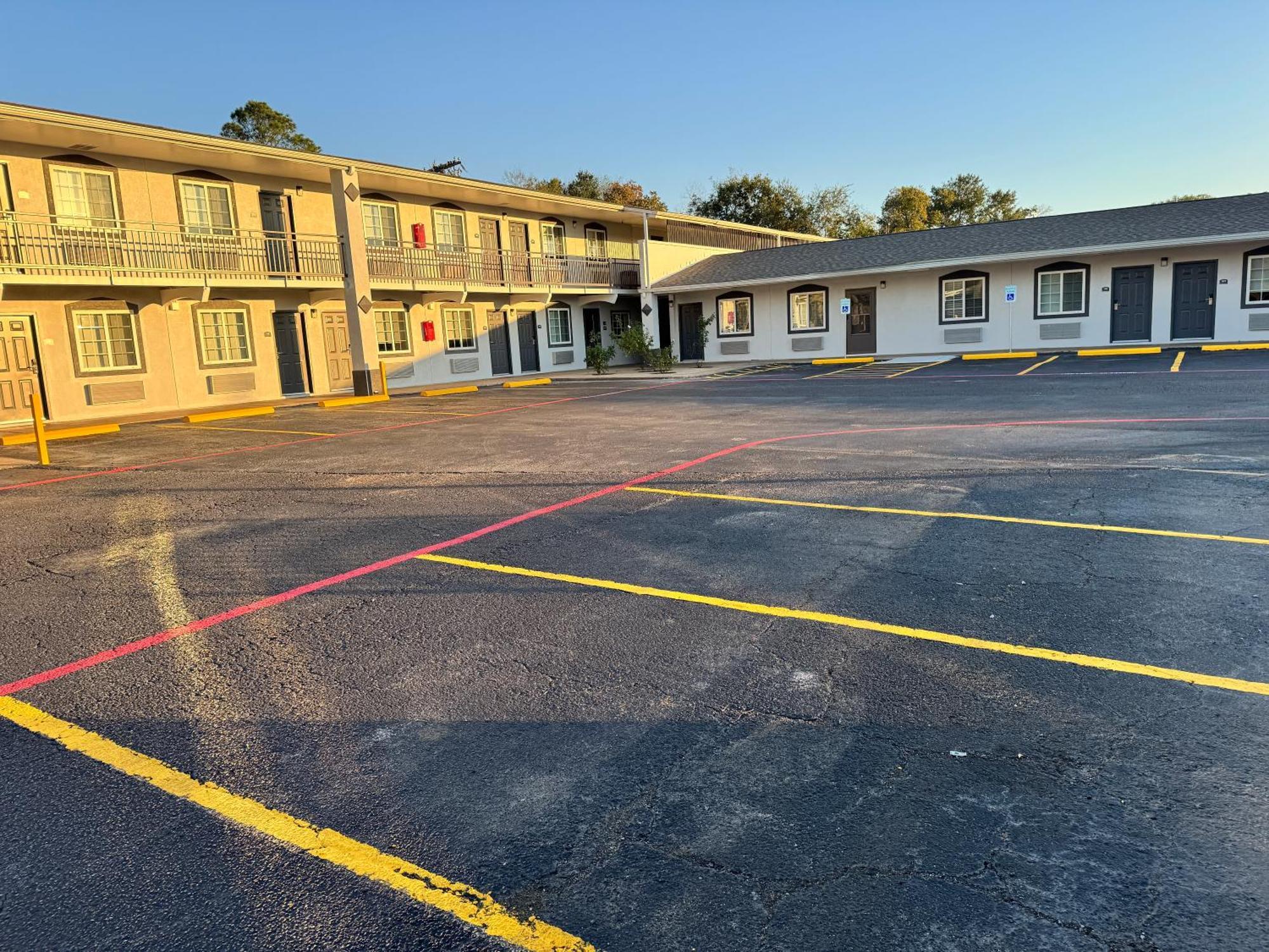 Continental Inn And Suites Nacogdoches Tx Sfa University Downtown Exteriér fotografie